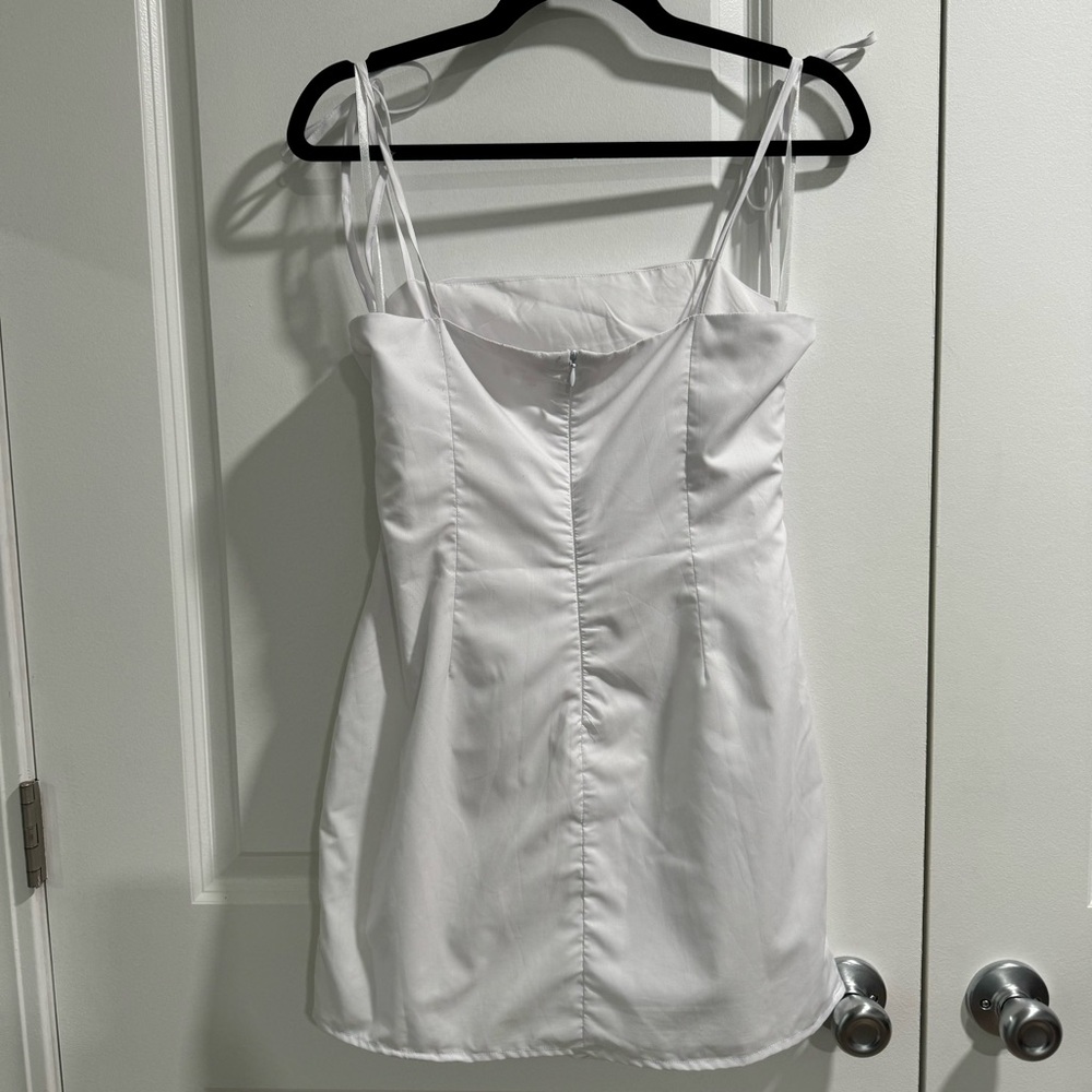 Superdown Pia White Ruched Ruffle Mini Dress L - Picture 4 of 7